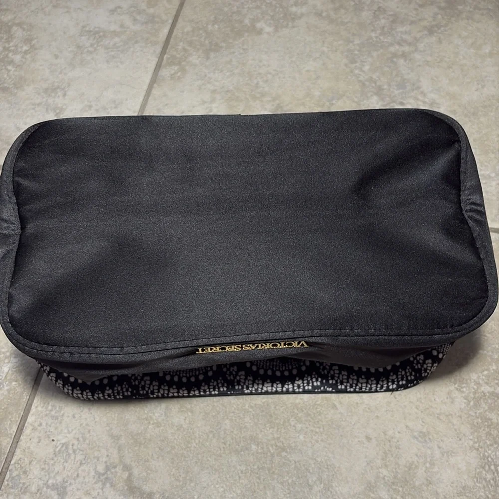Victoria's Secret Travel Lingerie Bag NWT